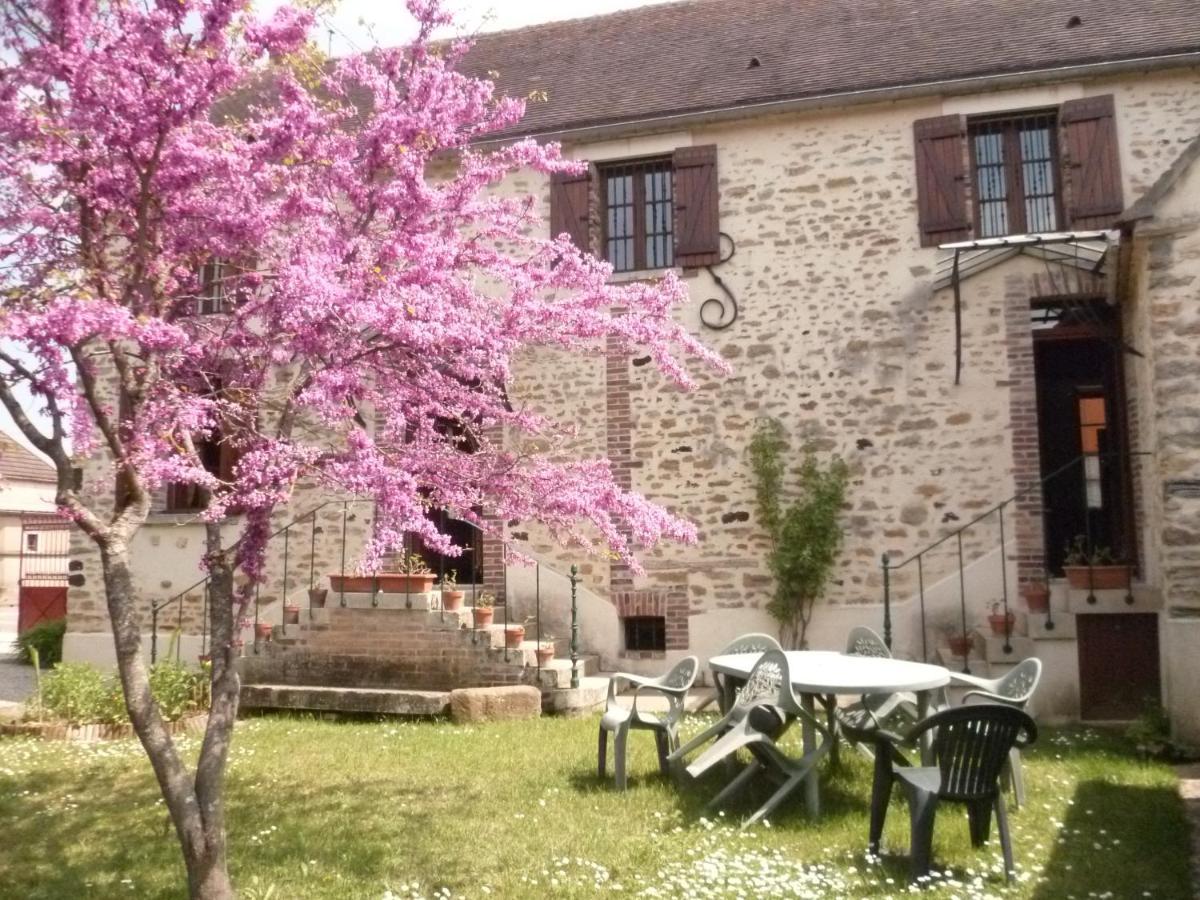 Gite L'Ecole Buissonniere Cheu Exterior photo